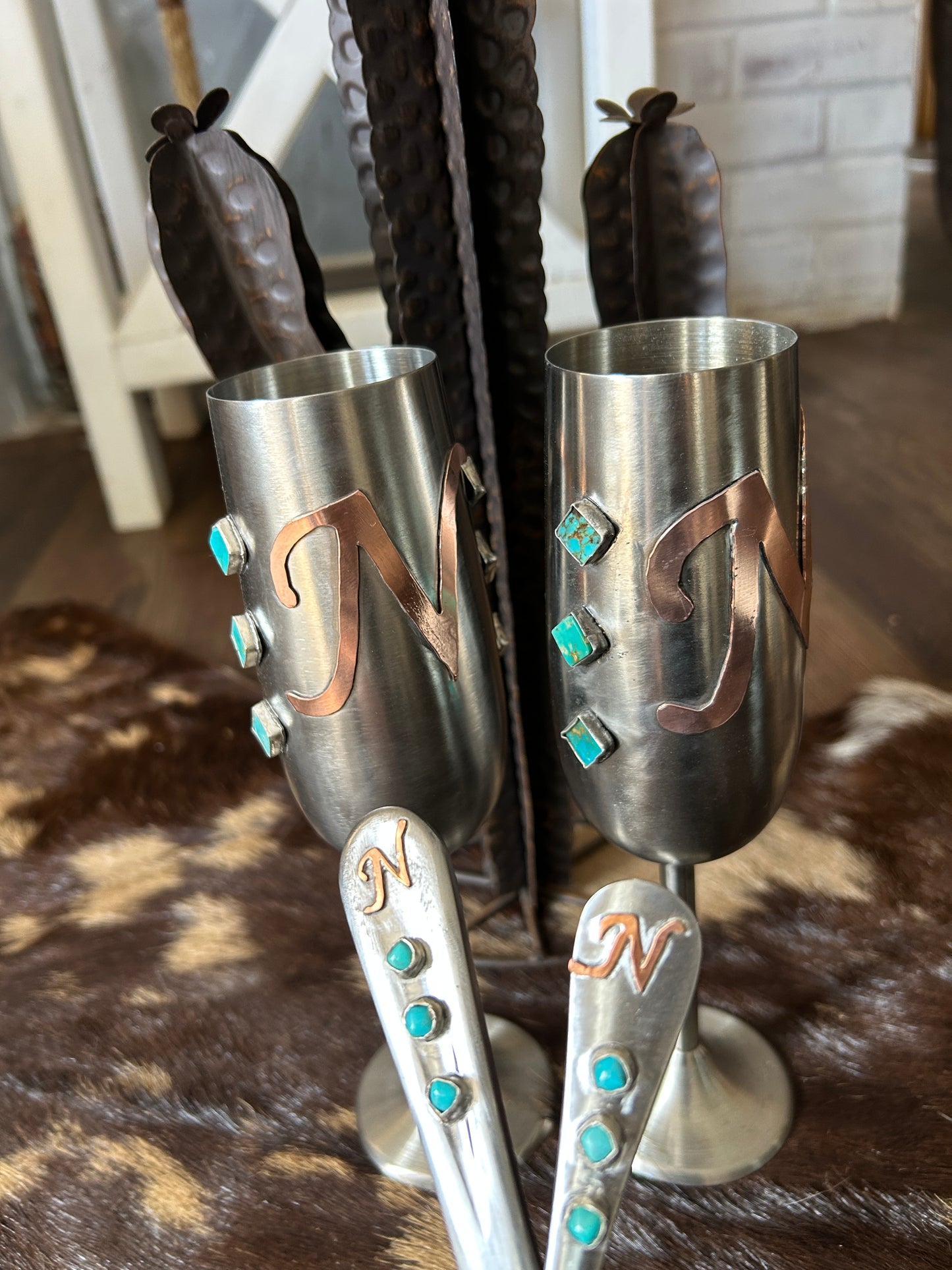 Wedding flutes an serving set
